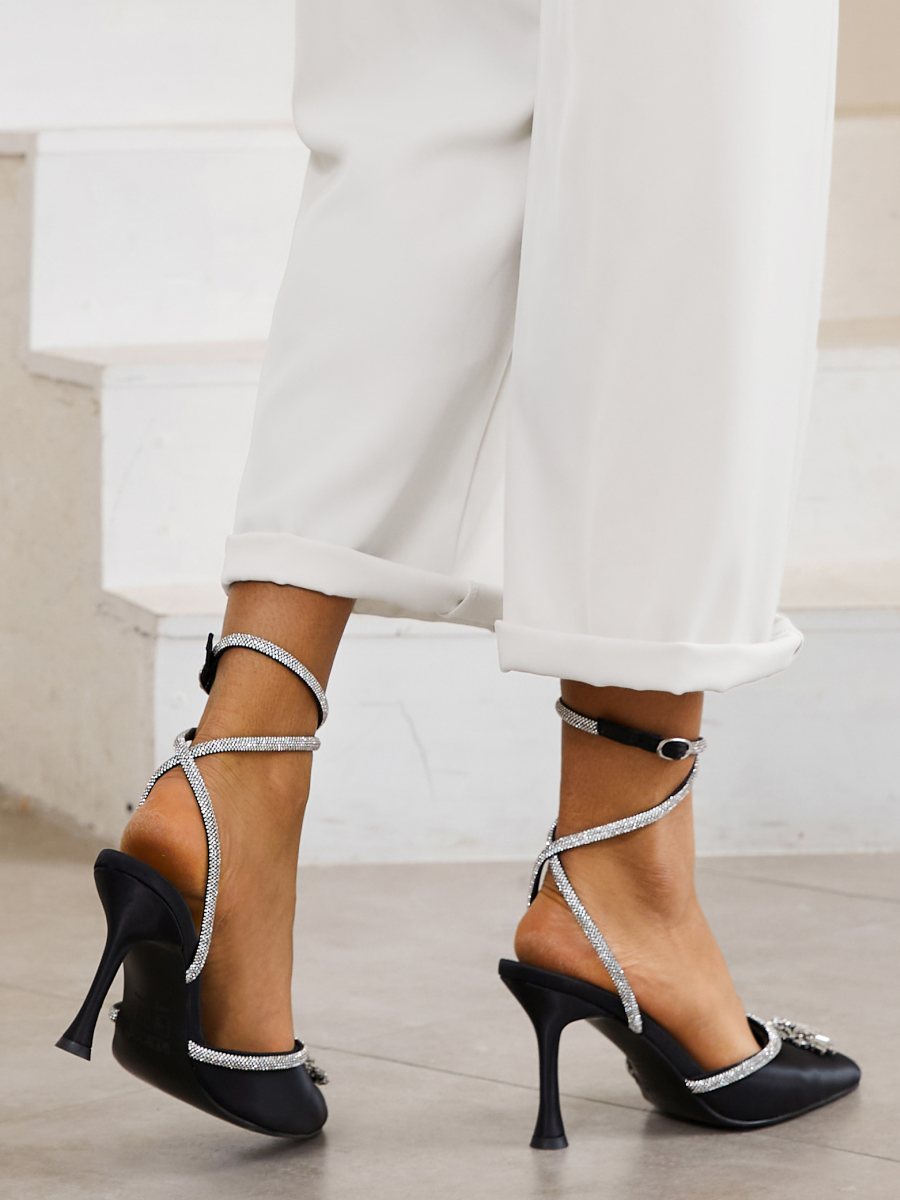 Star Rhinestone Strappy Sandals