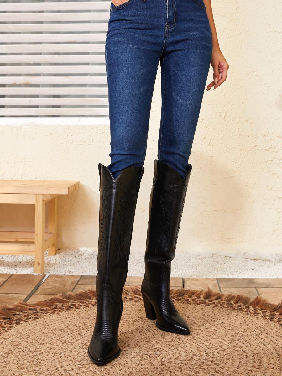 Pointed Toe Embroidered Cowgirl Boots