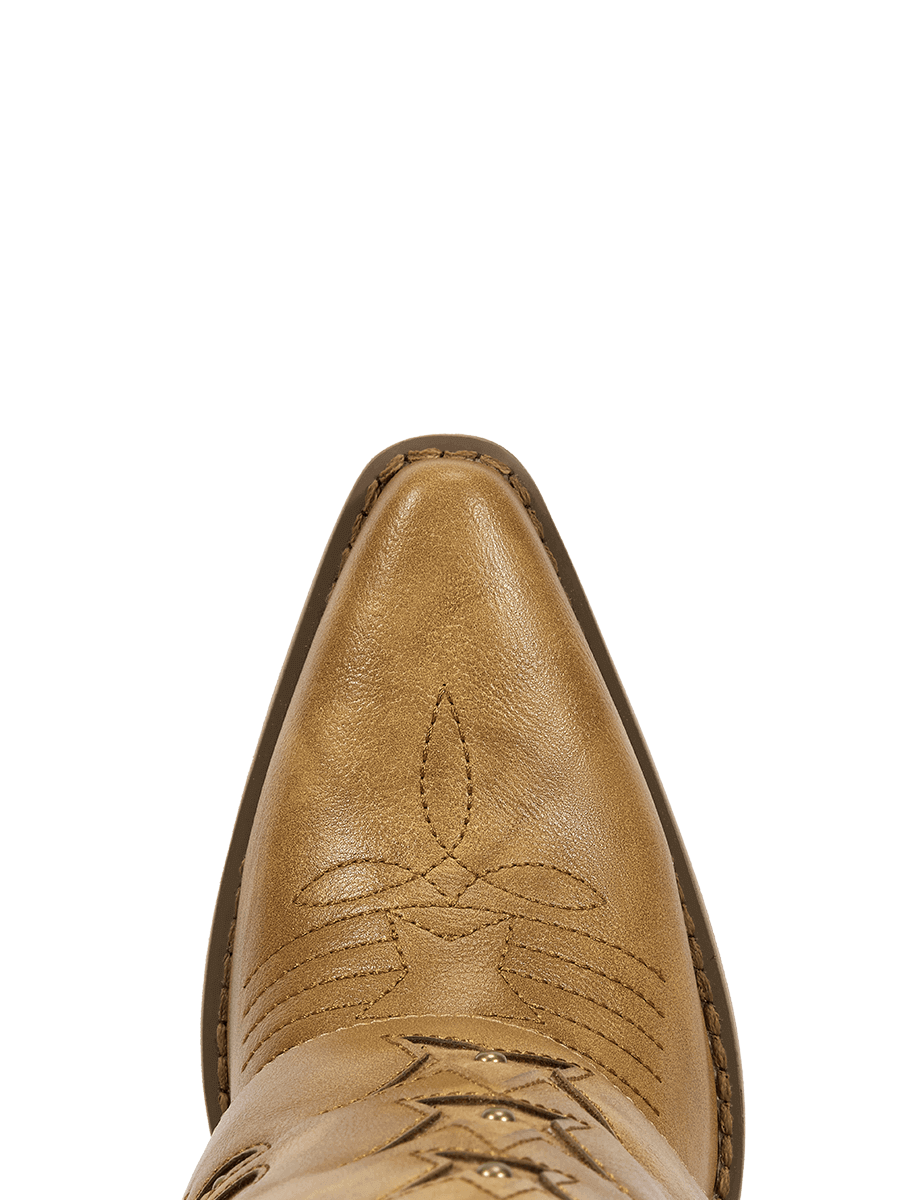 Fold-over-star-retro-carving-pointy-western-boots