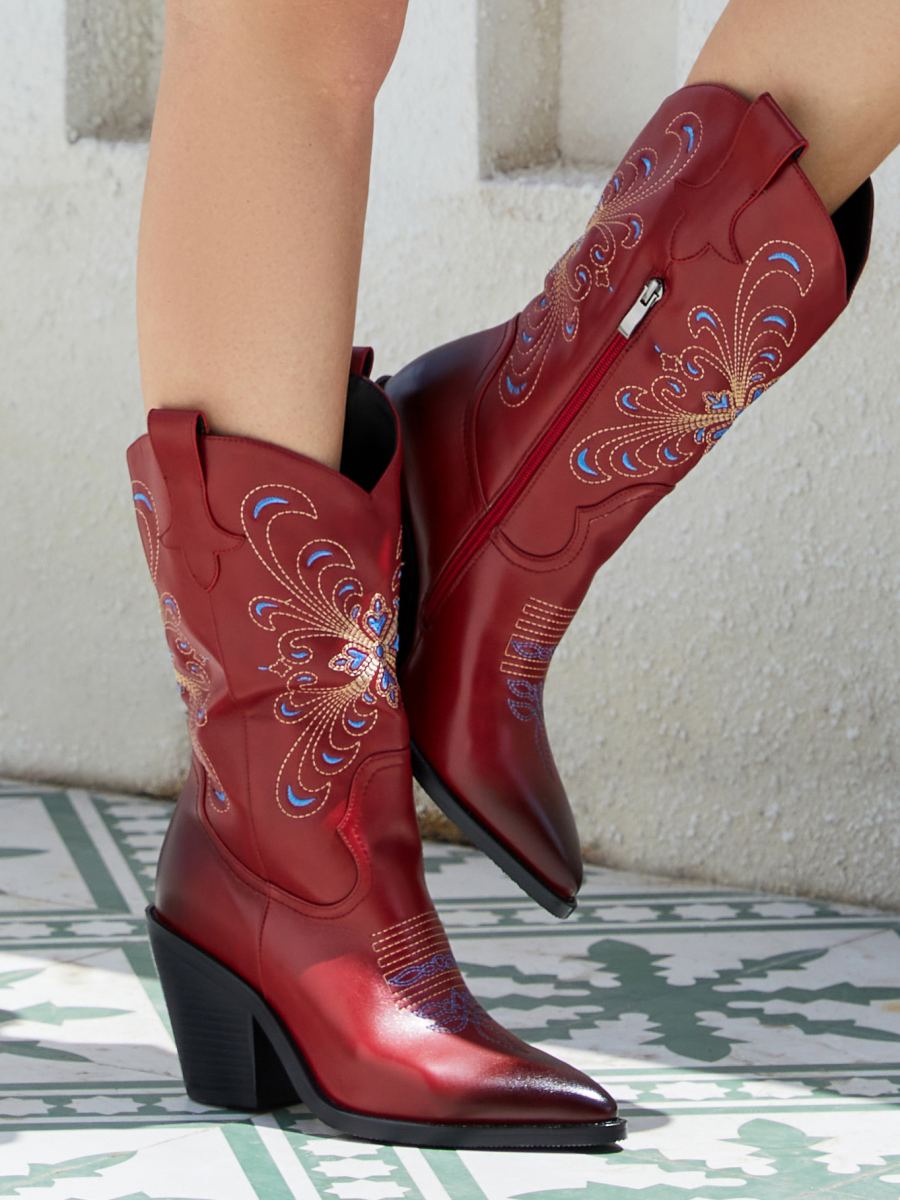 Pointed Toe Embroidered Cowgirl Boots