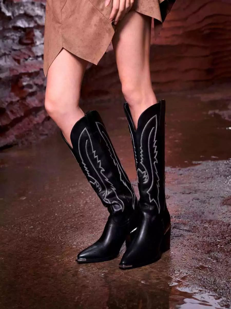 Black_embroidered_steel-toe_fashionable_western_boots