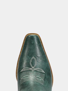 dark-green-embroidered-floral-motifs-cowgirl-boots-snip