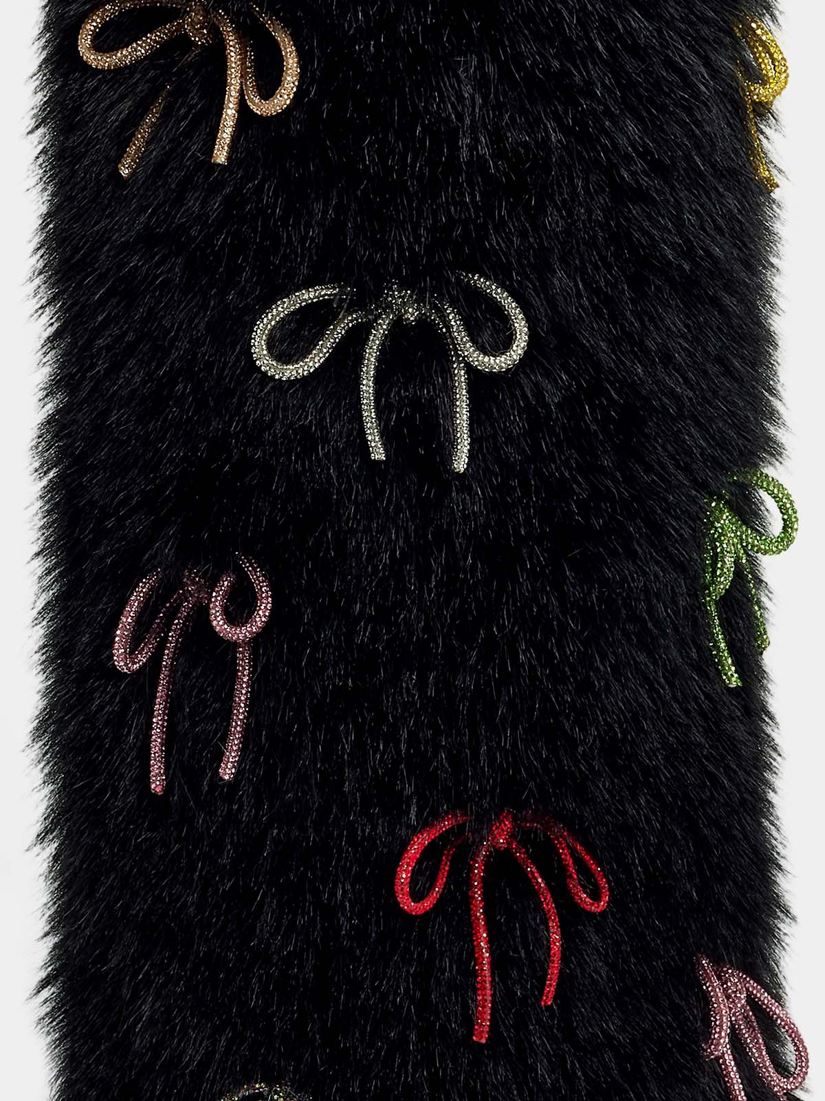 multi_shade_crystal_bow_fur_macro_detail